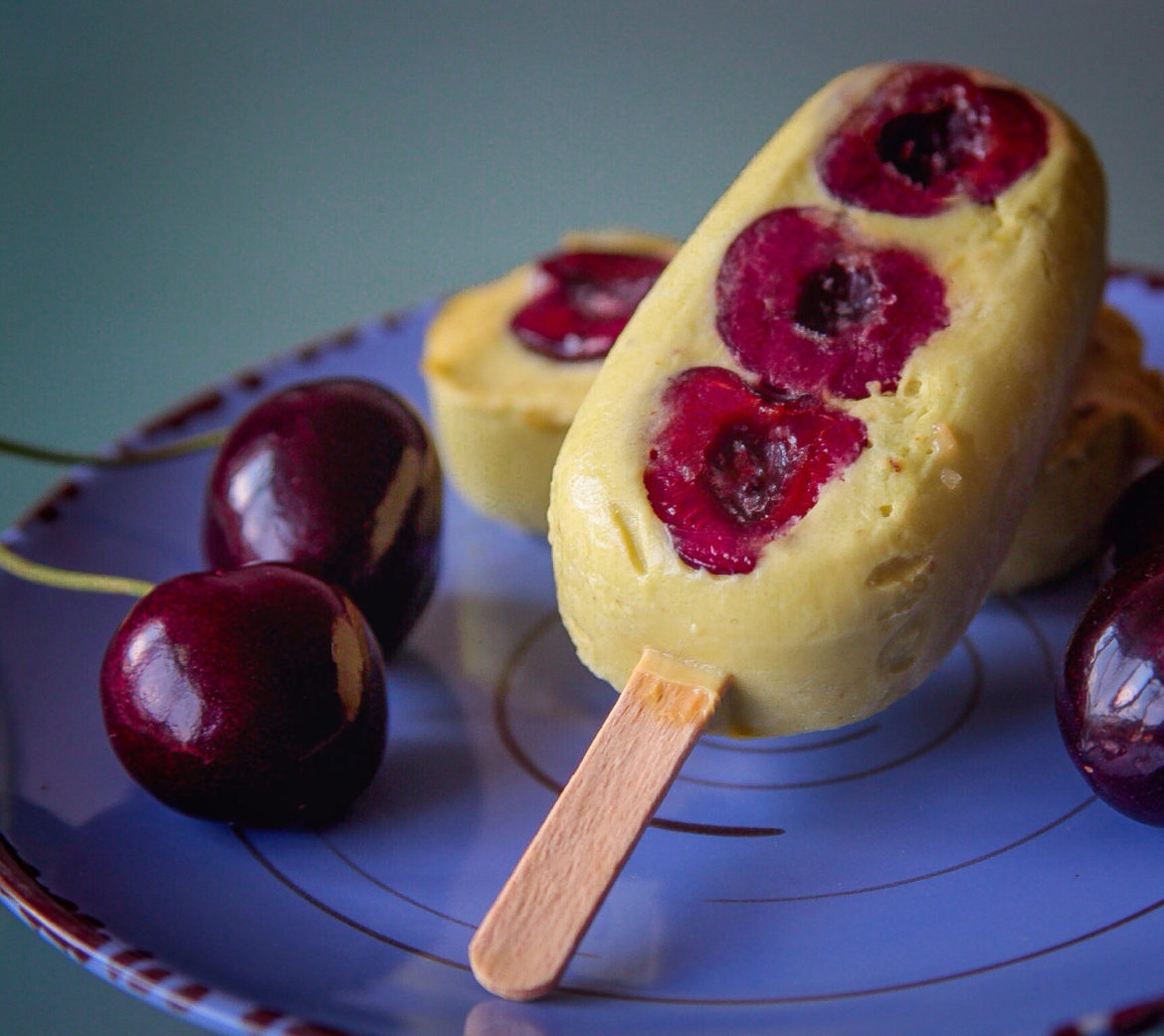 Eierlikör Avocado Eis, so schmeckt der Sommer.