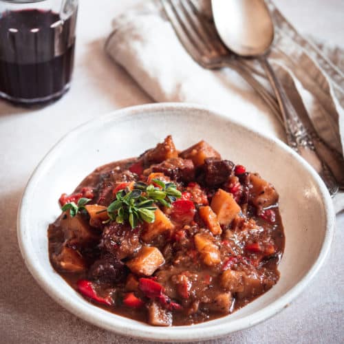 Veganes Gulasch mit Seitan